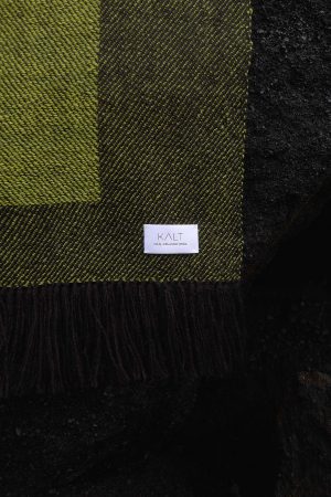 KALT "Hjaldur" green scarf in Iceland, label detail.