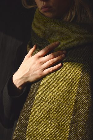 KALT "Hjaldur" green scarf, texture detail.